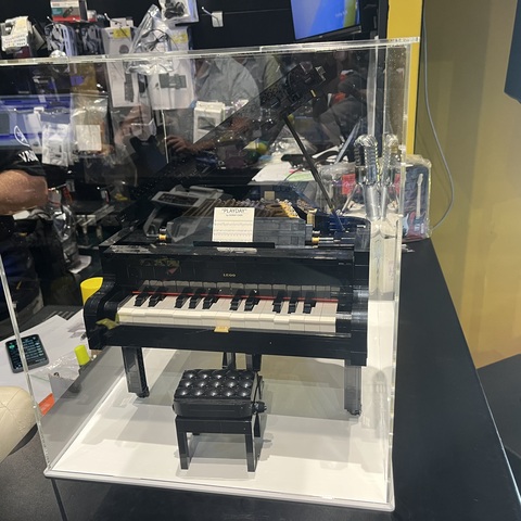 Lego Piano Display Case
